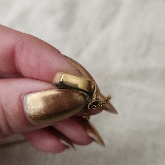 Dior Gold Infinity Necklace Elegant Pendant - Picture 11 of 12